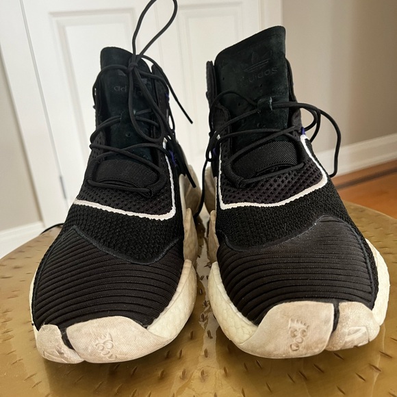 Men’s Adidas, size 9.5 - Picture 5 of 9